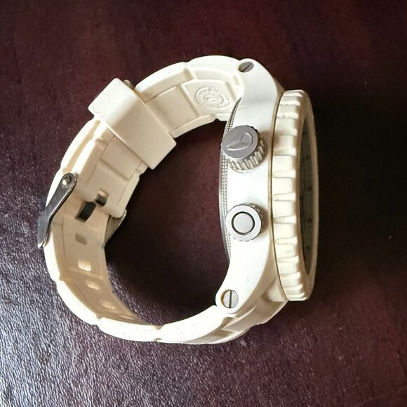 Nixon 51-30 Mens Classic Analog Watch - Picture 6 of 9